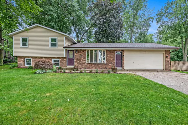 1318 Post Avenue, Holland, MI 49424