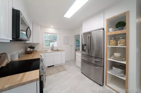 641 3 Mile NE Road Grand Rapids, MI 49505