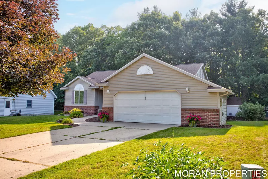 615 Birkdale Court, Coopersville, MI 49404