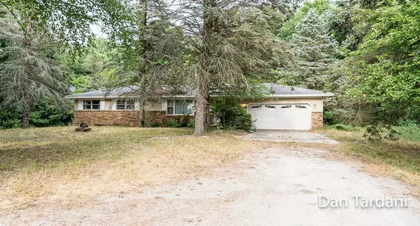 5938 Johnson Road, Fruitport, MI 49415