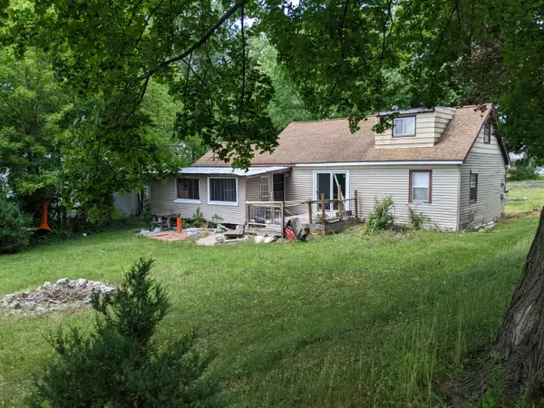 12559 Crystal Lake Drive, Cement City, MI 49233