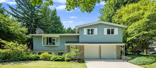 2060 Sibley NW Street, Grand Rapids, MI 49504