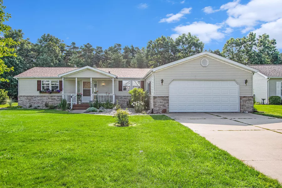 7930 Sunset Shores Drive #40, Stanwood, MI 49346