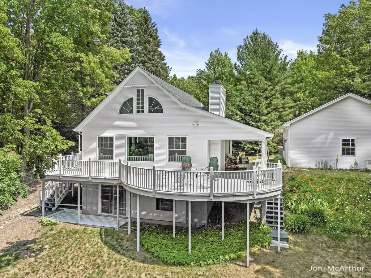 Lake Leelanau, MI 49653,2642 S Lake Leelanau Drive