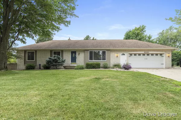 6961 Kayboer Drive, Jenison, MI 49428