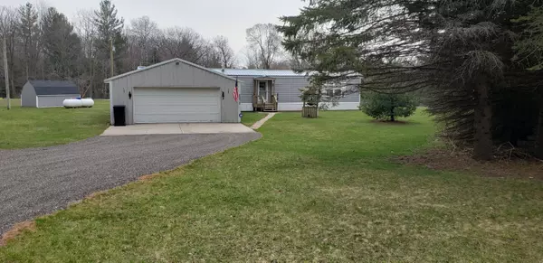 2472 S 148th Avenue, Hesperia, MI 49421