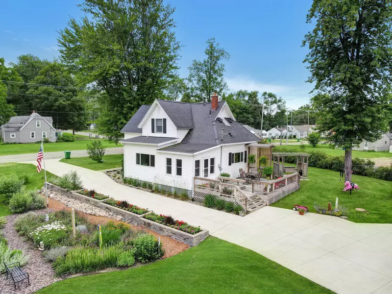 27250 Marcellus Highway, Dowagiac, MI 49047