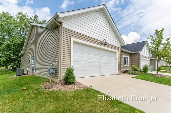 Wayland, MI 49348,1097 Sunnyside Drive #27
