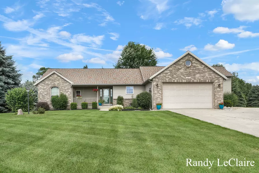 7257 Russet Trail NE, Rockford, MI 49341