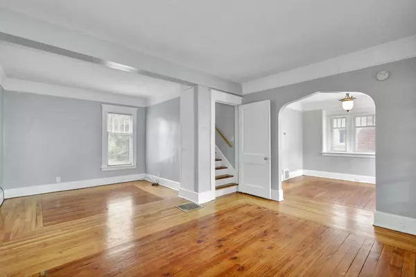 Lansing, MI 48915,829 Clyde Street
