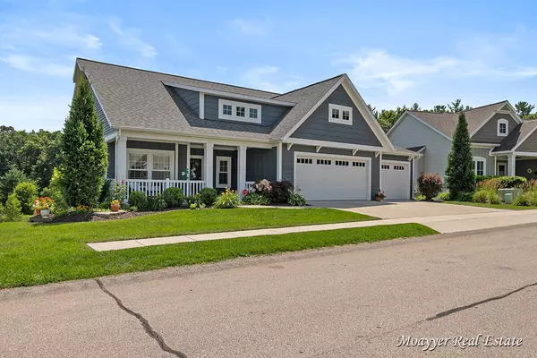 8256 Rose Ridge Drive, Rockford, MI 49341