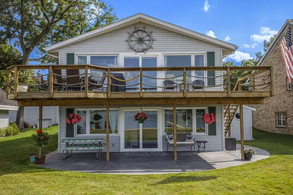 379 Pepper Drive, Mattawan, MI 49071