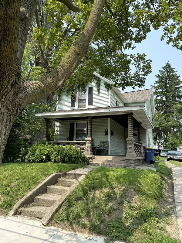 19 Sweet NE Street, Grand Rapids, MI 49505