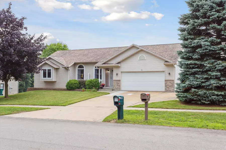 96 Windflower NE Street, Comstock Park, MI 49321