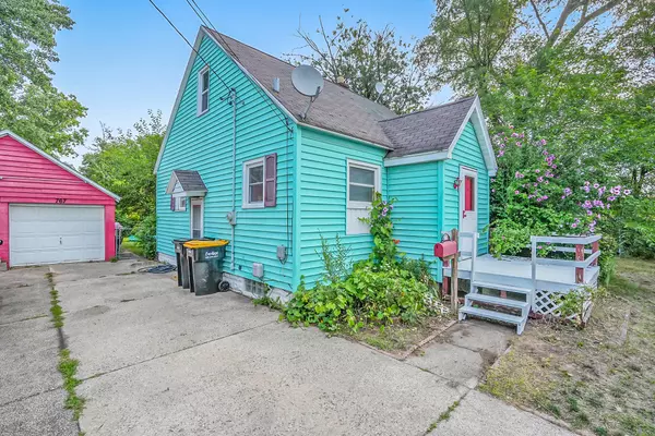 Wyoming, MI 49509,767 Bungalow SW Street