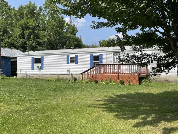 46582 38th Avenue, Paw Paw, MI 49079