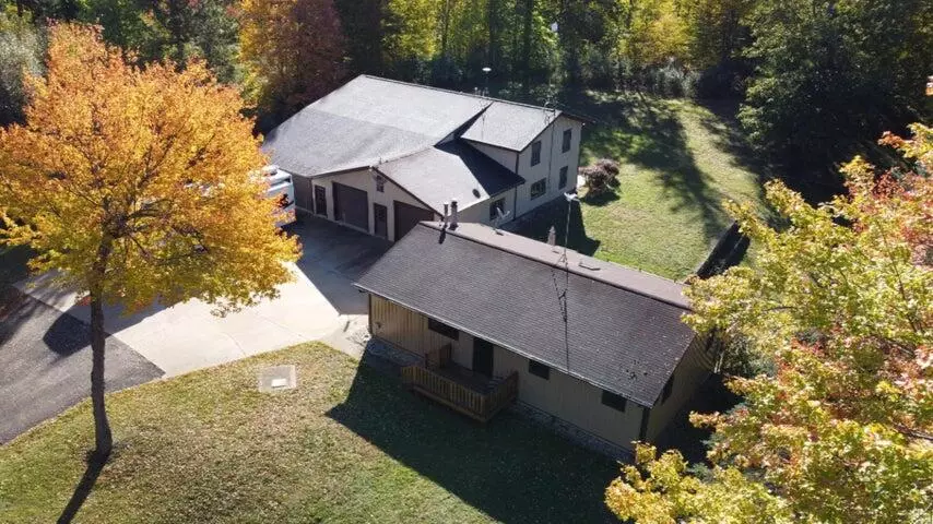 19319 13 Mile Road, Big Rapids, MI 49307