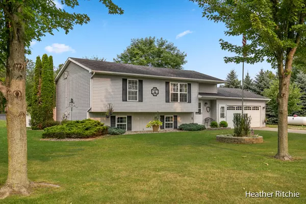 8676 Cory Drive, Delton, MI 49046