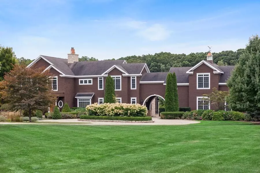 8768 Warren Woods Road, Union Pier, MI 49129