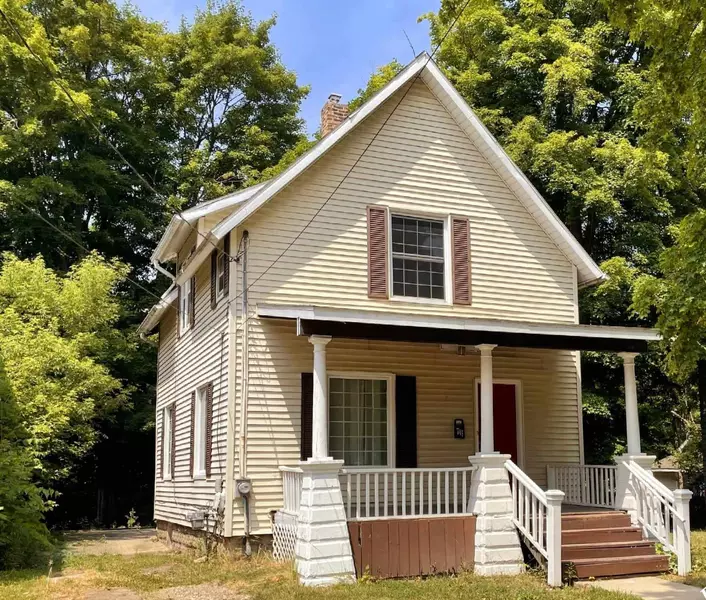 745 Chicago Avenue, Lansing, MI 48915