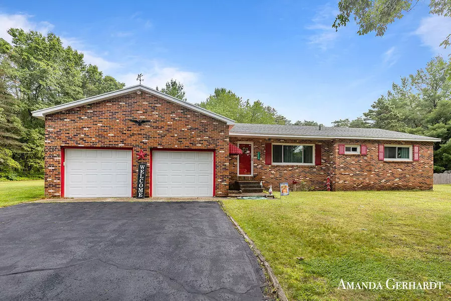 10620 W Colby Road, Gowen, MI 49326