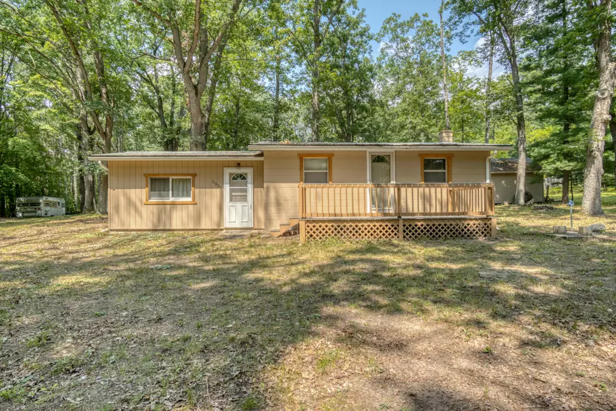 5951 E Haskell Lake Road, Harrison, MI 48625