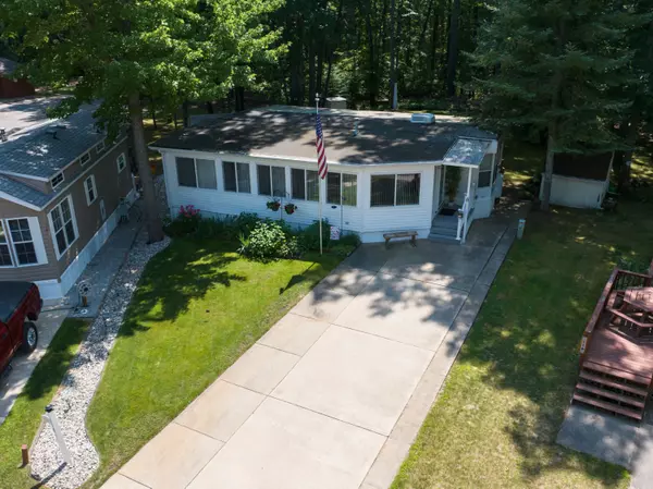 Houghton Lake, MI 48629,2757 Owens Drive