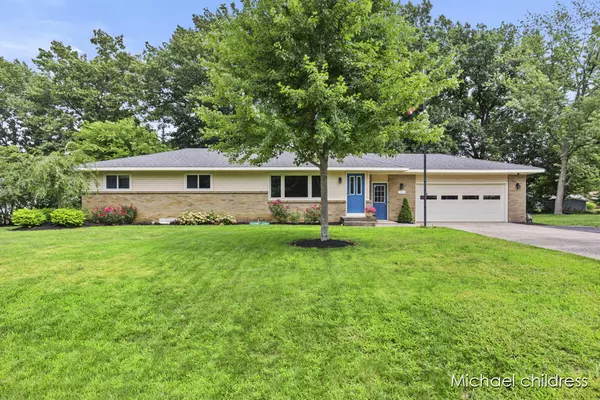 7270 Astronaut Avenue, Jenison, MI 49428