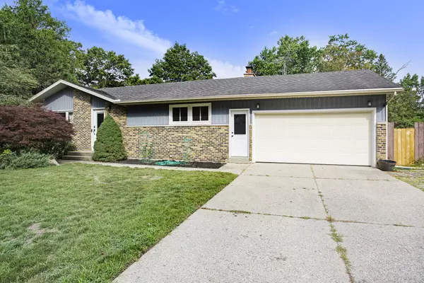 Grand Rapids, MI 49504,2649 Creek Bluff NW Place