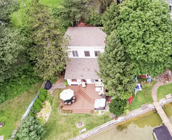 Edwardsburg, MI 49112,24199 N Shore Drive