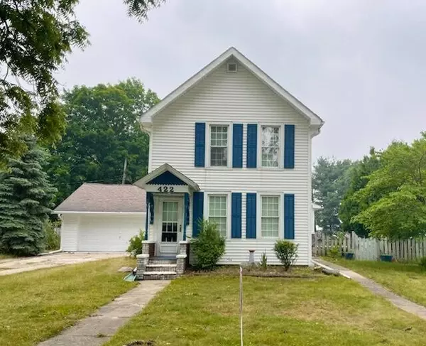 422 W Middle Street, Chelsea, MI 48118