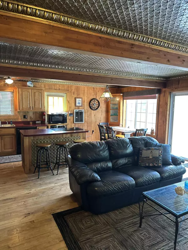 539 N Lighthouse Drive Mears, MI 49436