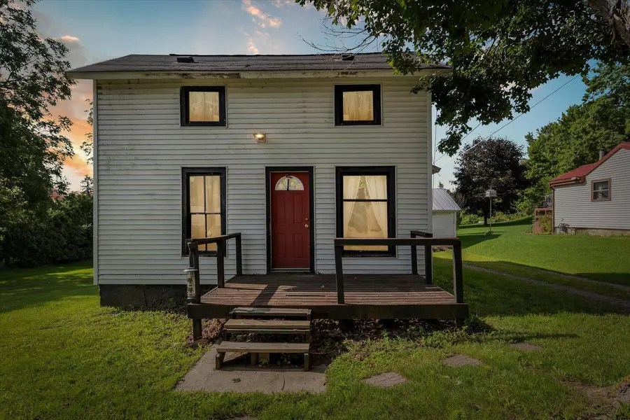 9017 School Street, Pittsford, MI 49271
