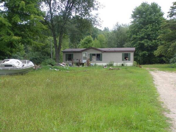 4976 N Maple Island Road, Hesperia, MI 49421