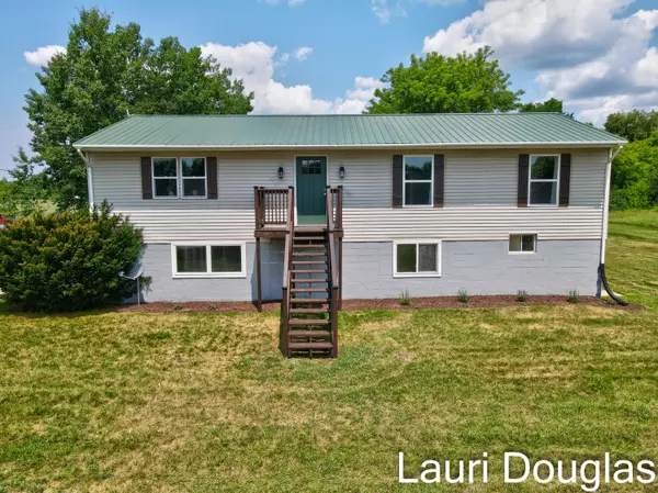 Ravenna, MI 49451,10812 Apple Avenue