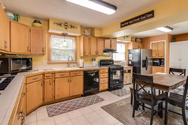 Marshall, MI 49068,419 Locust Street