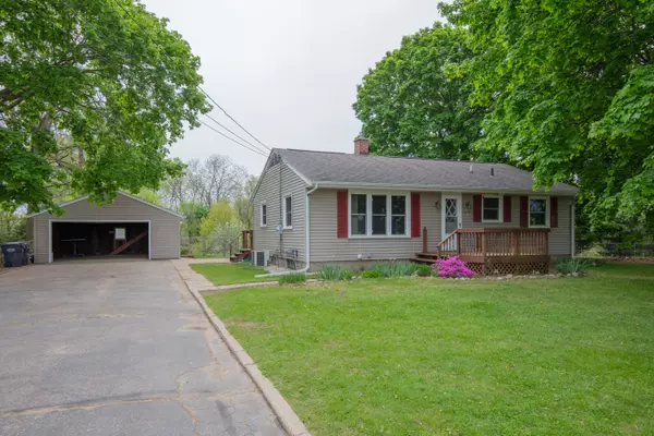 14797 S 24th Street, Vicksburg, MI 49097