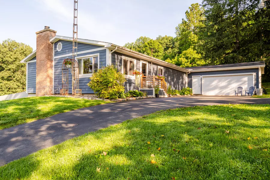 3387 E Snow Road, Berrien Springs, MI 49103