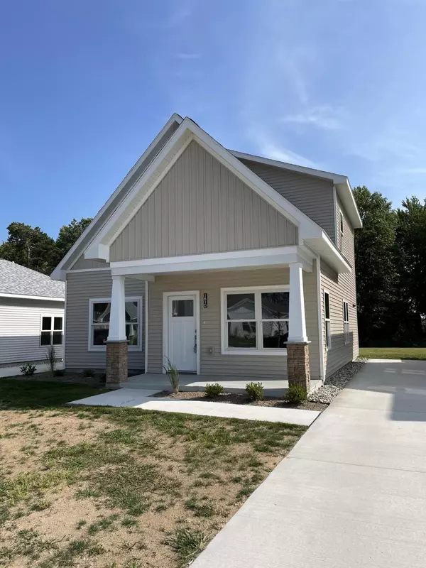 1810 Robinson Street #6, Grand Haven, MI 49417