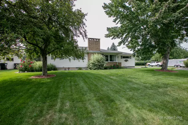 Jenison, MI 49428,6451 Orchid Drive