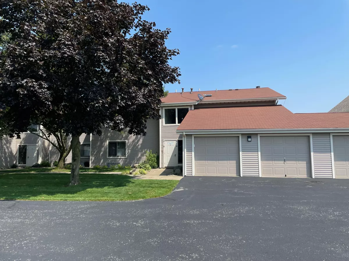 Coloma, MI 49038,5795 Beech Avenue #4