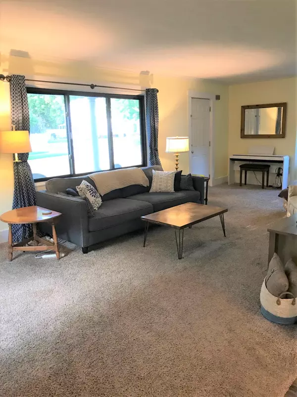 150 E Division NE Street Rockford, MI 49341