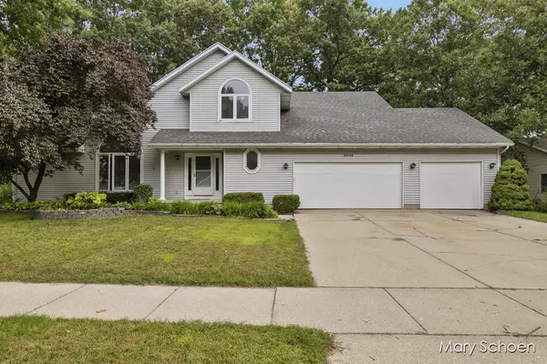 2509 Omega NE Drive, Grand Rapids, MI 49525