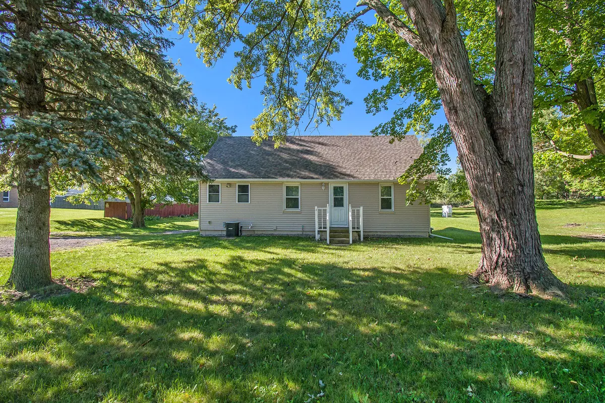 Lansing, MI 48910,1834 E Cavanaugh Road