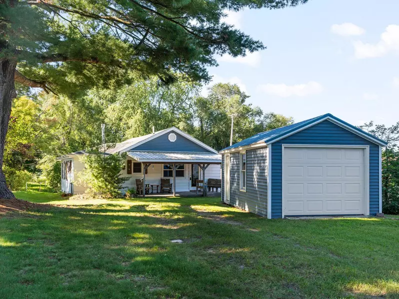 10746 Dwight Street, Chippewa Lake, MI 49320