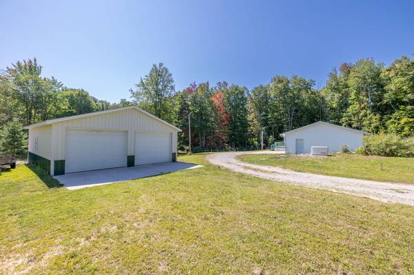 4574 W Herrick Road, Farwell, MI 48622