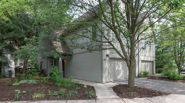 617 Ridgewood Court, Ann Arbor, MI 48103