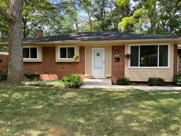 1025 Hasper, Ann Arbor, MI 48103