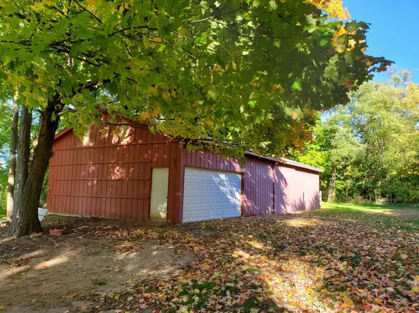 Grass Lake, MI 49240,11910 Cady Road