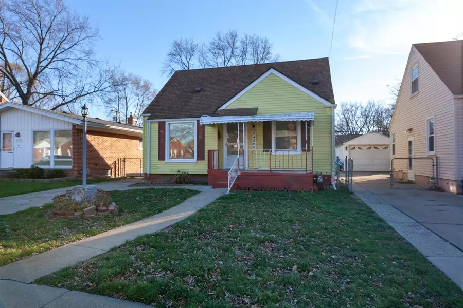 24393 Colgate Street, Dearborn Heights, MI 48125